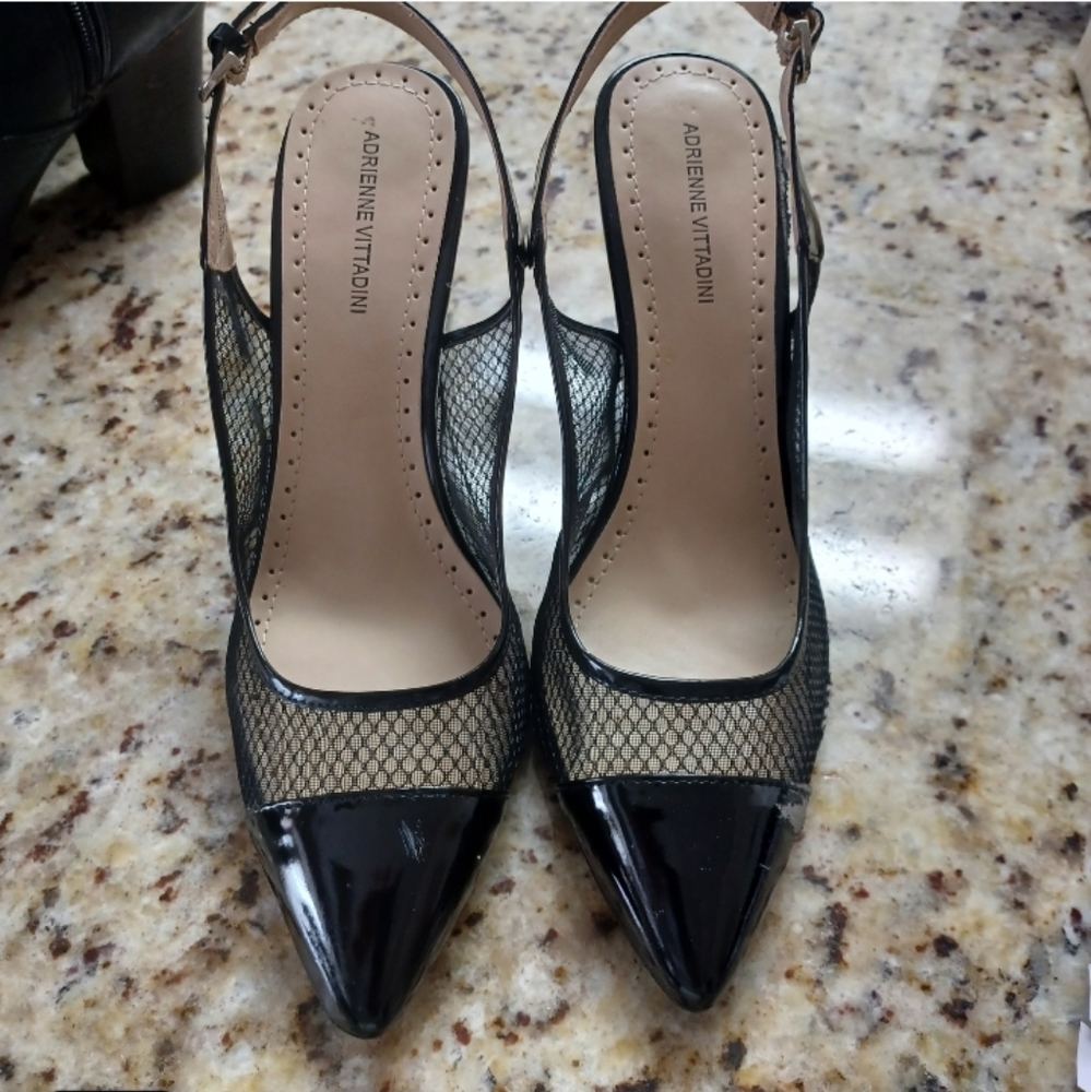 ADRIENNE  vittadini women shoes. Black mesh and patent leather.